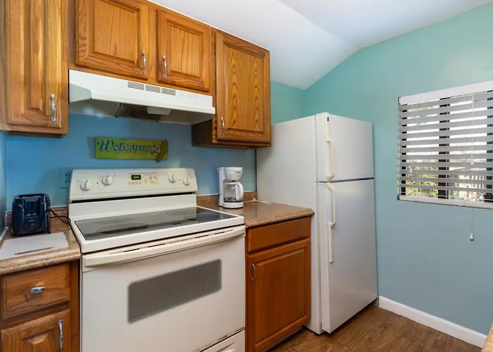La Vista Bay-112 - 75th St -b *